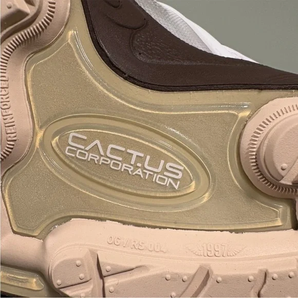 Cactus Jack by Travis Scott White and Brown Sneakers - Picture 9 of 12